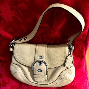 Coach Purse Soho Cream Leather Hobo  Shoulder Bag  F10909
